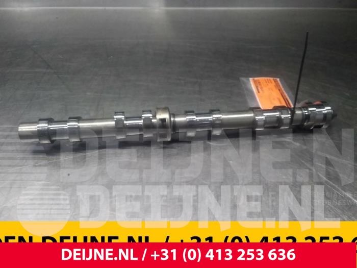 Usagé Arbre à cames Mercedes B-Klasse Prix € 96,80 Prix TTC proposé par van Deijne Onderdelen Uden B.V.