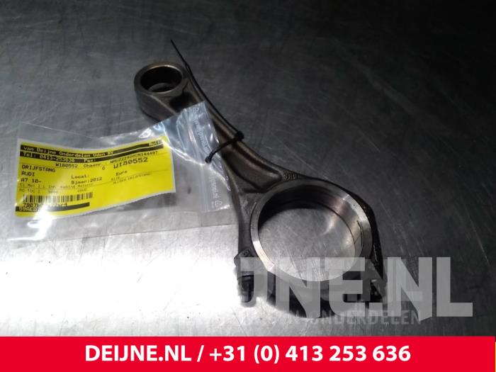 Usagé Bielle Audi A7 Sportback (4GA/4GF) 3.0 TDI V6 24V Quattro Prix € 80,00 Règlement à la marge proposé par van Deijne Onderdelen Uden B.V.