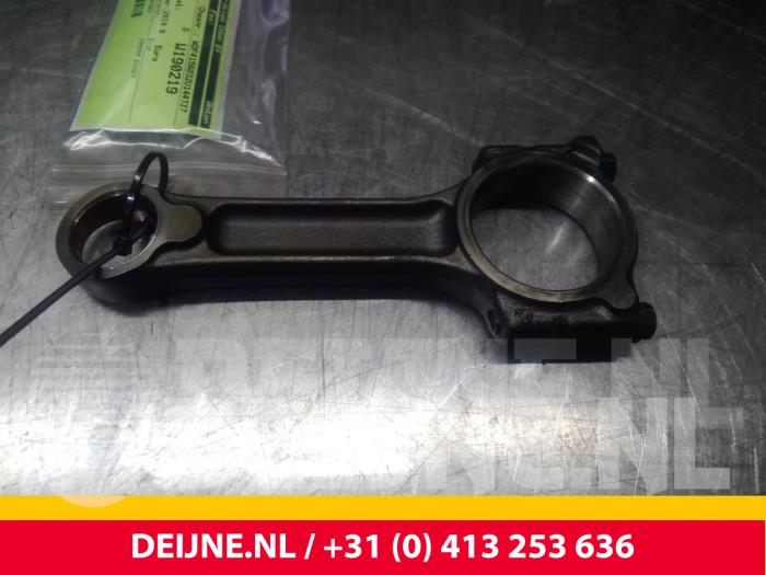 Vevstake från en Mercedes-Benz Citan (415.6) 1.5 109 CDI 2014