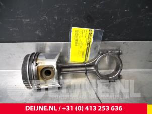 Used Connecting rod Opel Movano Price € 60,50 Inclusive VAT offered by van Deijne Onderdelen Uden B.V.