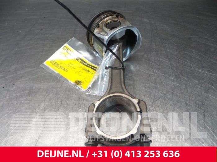 Begagnade Vevstake Opel Combo Pris € 90,75 Inklusive moms erbjuds av van Deijne Onderdelen Uden B.V.