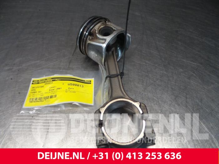 Begagnade Vevstake Opel Combo Pris € 90,75 Inklusive moms erbjuds av van Deijne Onderdelen Uden B.V.