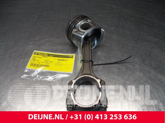 Begagnade Vevstake Opel Combo Pris € 90,75 Inklusive moms erbjuds av van Deijne Onderdelen Uden B.V.