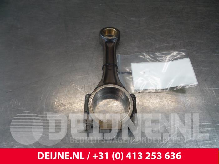 Usagé Bielle Volkswagen Crafter Prix € 121,00 Prix TTC proposé par van Deijne Onderdelen Uden B.V.