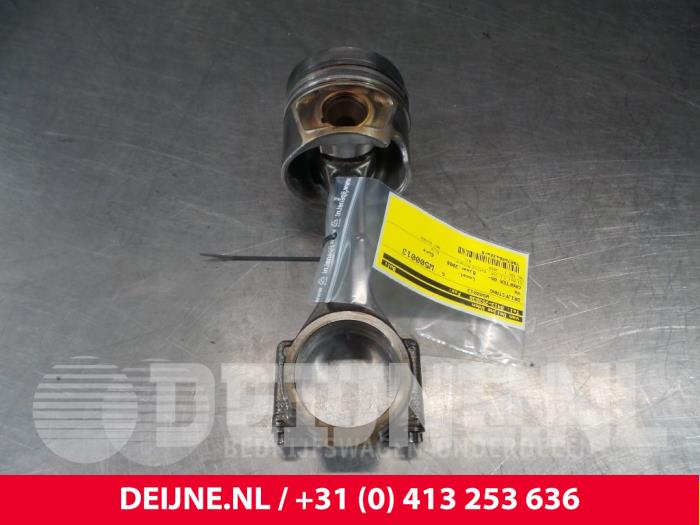 Usagé Bielle Volkswagen Crafter Prix € 121,00 Prix TTC proposé par van Deijne Onderdelen Uden B.V.