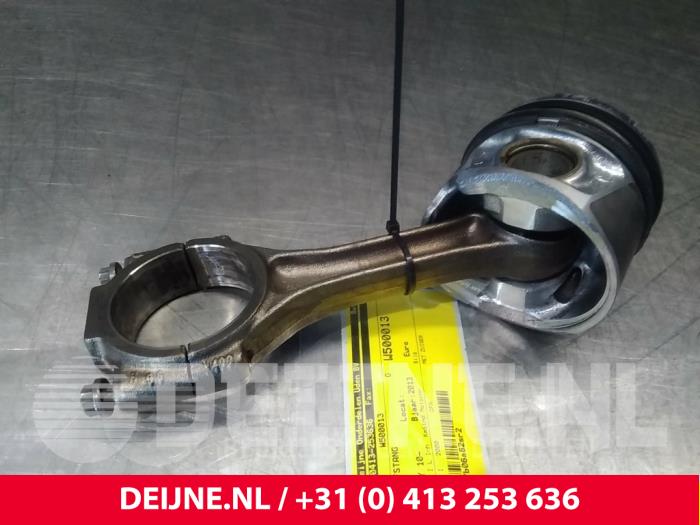 Gebrauchte Pleuelstange Volkswagen Caddy Preis € 60,50 Mit Mehrwertsteuer angeboten von van Deijne Onderdelen Uden B.V.
