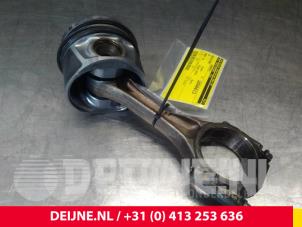 Used Connecting rod Volkswagen Caddy Price € 60,50 Inclusive VAT offered by van Deijne Onderdelen Uden B.V.
