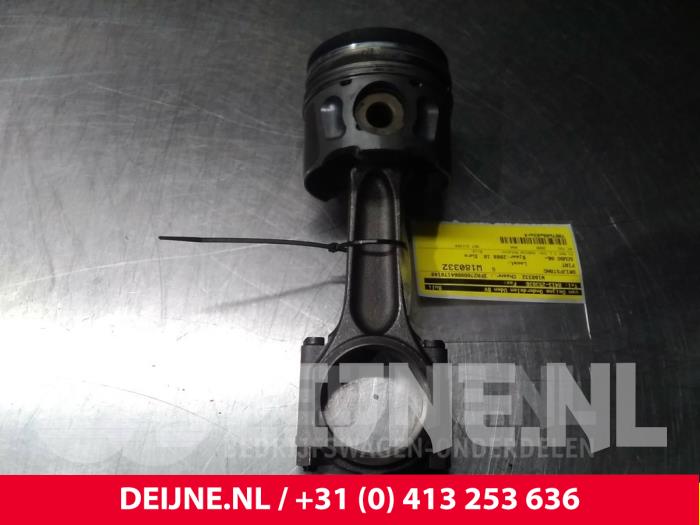Usagé Bielle Fiat Scudo Prix € 72,60 Prix TTC proposé par van Deijne Onderdelen Uden B.V.