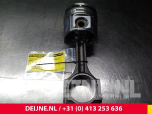 Gebrauchte Pleuelstange Renault Master Preis € 90,75 Mit Mehrwertsteuer angeboten von van Deijne Onderdelen Uden B.V.