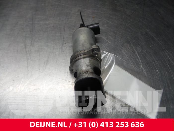 Używane Zawór EGR Opel Vivaro Cena € 48,40 Z VAT oferowane przez van Deijne Onderdelen Uden B.V.