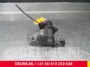 Używane Zawór EGR Renault Kangoo Cena € 60,50 Z VAT oferowane przez van Deijne Onderdelen Uden B.V.