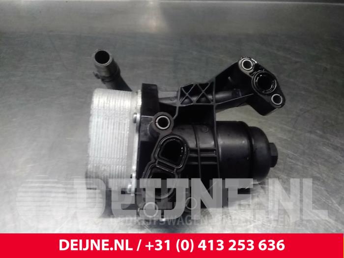 Gebrauchte Ölfiltergehäuse Volkswagen Transporter/Caravelle T6 2.0 TDI 150 Preis € 84,70 Mit Mehrwertsteuer angeboten von van Deijne Onderdelen Uden B.V.