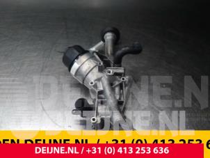Usagé Boîtier filtre à huile Peugeot Bipper Prix € 60,50 Prix TTC proposé par van Deijne Onderdelen Uden B.V.