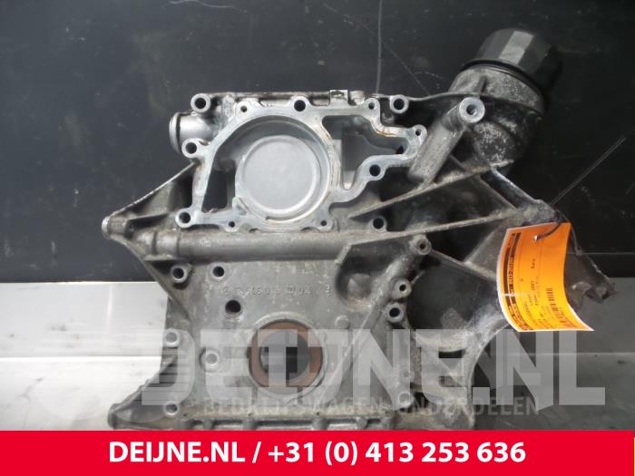 Usagé Couvercle de distribution Mercedes Sprinter Prix € 108,90 Prix TTC proposé par van Deijne Onderdelen Uden B.V.