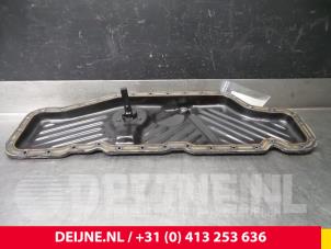 Usagé Couvercle carter Audi A6 Prix € 96,80 Prix TTC proposé par van Deijne Onderdelen Uden B.V.