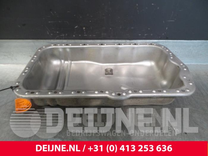Gebrauchte Ölwanne Opel Movano Preis € 60,50 Mit Mehrwertsteuer angeboten von van Deijne Onderdelen Uden B.V.