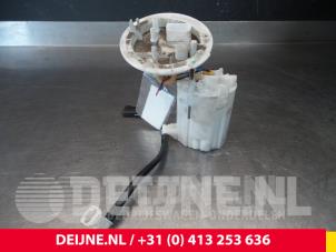Usagé Pompe d'injection Audi A4 Avant (B8) 2.0 TDI 16V Prix € 50,00 Règlement à la marge proposé par van Deijne Onderdelen Uden B.V.