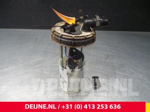 Used Electric fuel pump Iveco New Daily Price on request offered by van Deijne Onderdelen Uden B.V.