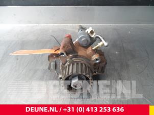 Used Mechanical fuel pump Ford Focus Price € 125,00 Margin scheme offered by van Deijne Onderdelen Uden B.V.