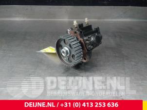Używane Mechaniczna pompa paliwa Opel Antara (LA6) 2.0 CDTI 16V 4x2 Cena € 200,00 Procedura marży oferowane przez van Deijne Onderdelen Uden B.V.