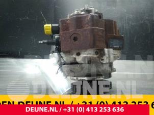 Used Mechanical fuel pump Volkswagen LT Price € 363,00 Inclusive VAT offered by van Deijne Onderdelen Uden B.V.