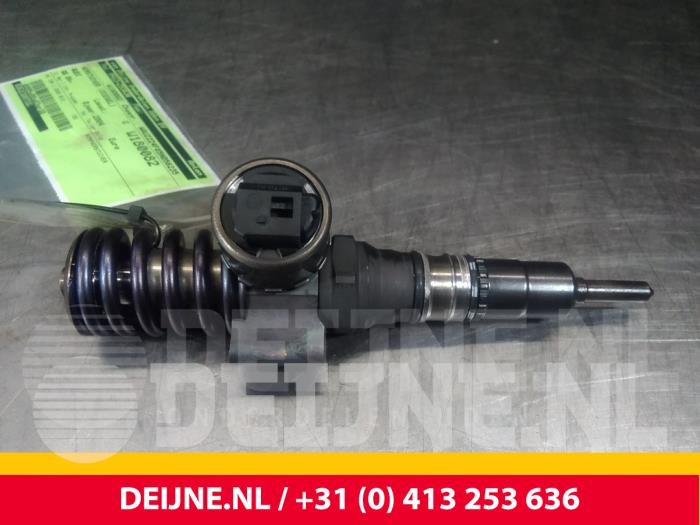 Usagé Injecteurs Audi A6 Prix € 45,00 Règlement à la marge proposé par van Deijne Onderdelen Uden B.V.