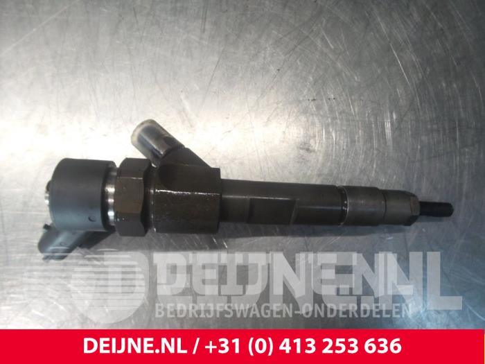Usagé Injecteurs Nissan Primastar Prix € 30,25 Prix TTC proposé par van Deijne Onderdelen Uden B.V.