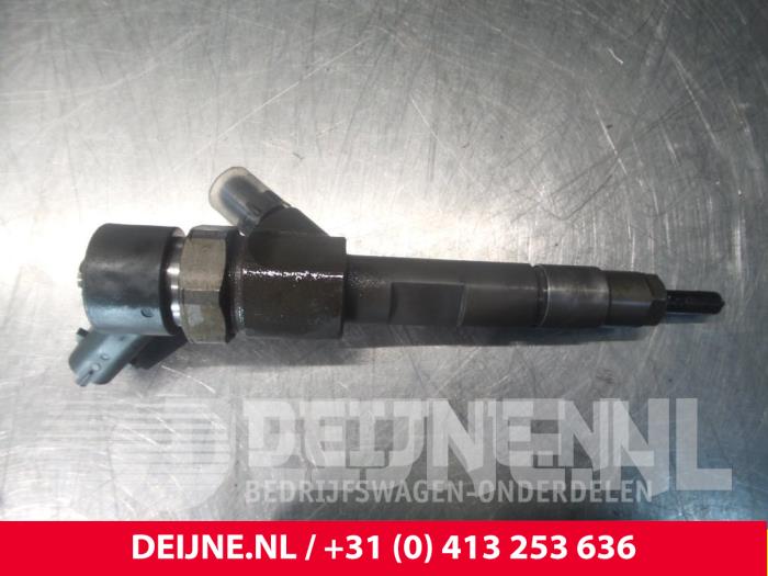Usagé Injecteurs Nissan Primastar Prix € 30,25 Prix TTC proposé par van Deijne Onderdelen Uden B.V.