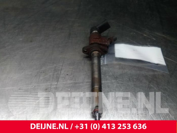 Usagé Injecteurs Citroen Jumpy Prix € 72,60 Prix TTC proposé par van Deijne Onderdelen Uden B.V.