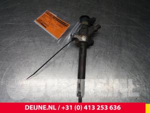 Used Injector (diesel) Peugeot Partner Tepee (7A/B/C/D/E/F/G/J/P/S) 1.6 HDI 75 Price on request offered by van Deijne Onderdelen Uden B.V.