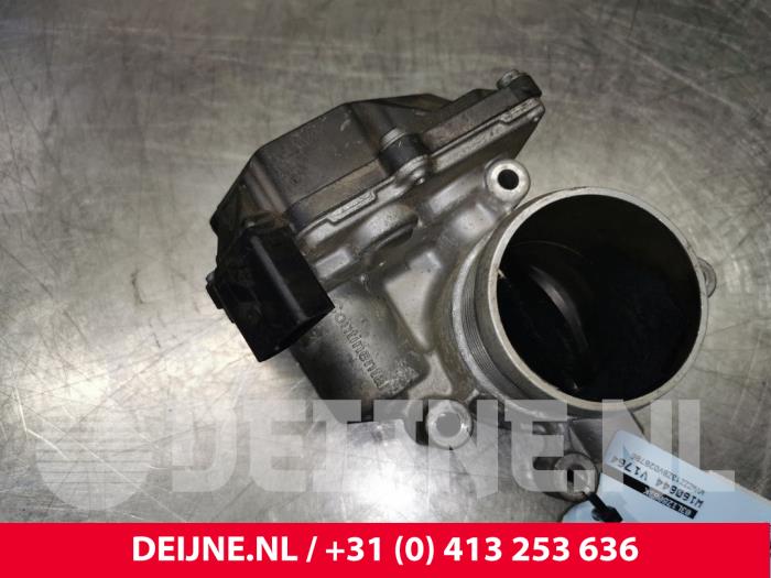 Gebrauchte Drosselklappengehäuse Volkswagen Scirocco Preis € 20,00 Margenregelung angeboten von van Deijne Onderdelen Uden B.V.