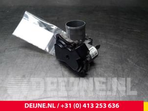 Gebrauchte Drosselklappengehäuse Renault Trafic Preis € 48,40 Mit Mehrwertsteuer angeboten von van Deijne Onderdelen Uden B.V.
