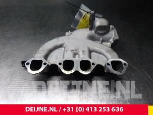 Usagé Tubulure d'admission Audi A4 Quattro (B7) 2.0 TDI Prix € 30,00 Règlement à la marge proposé par van Deijne Onderdelen Uden B.V.