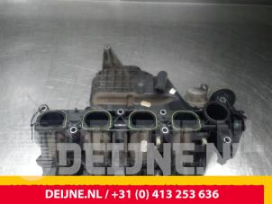 Usagé Tubulure d'admission Fiat Doblo (263) 2.0 D Multijet Prix € 90,75 Prix TTC proposé par van Deijne Onderdelen Uden B.V.