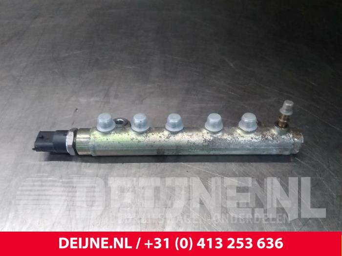 Usagé Système d'injection Opel Movano Prix € 18,15 Prix TTC proposé par van Deijne Onderdelen Uden B.V.