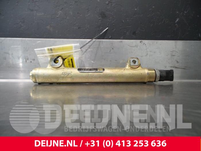 Usagé Système d'injection Opel Movano Prix € 18,15 Prix TTC proposé par van Deijne Onderdelen Uden B.V.