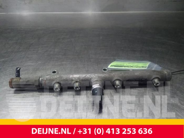 Usagé Système d'injection Iveco New Daily III 29L10 Prix € 96,80 Prix TTC proposé par van Deijne Onderdelen Uden B.V.