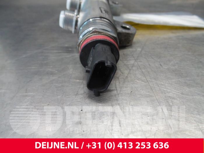Fuel injector nozzle from a Renault Trafic 2008