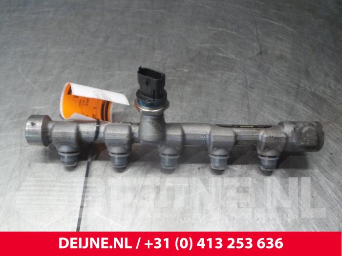 Usagé Système d'injection Renault Master Prix € 108,90 Prix TTC proposé par van Deijne Onderdelen Uden B.V.