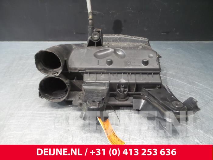 Gebrauchte Luftfiltergehäuse Peugeot Partner Preis € 24,20 Mit Mehrwertsteuer angeboten von van Deijne Onderdelen Uden B.V.