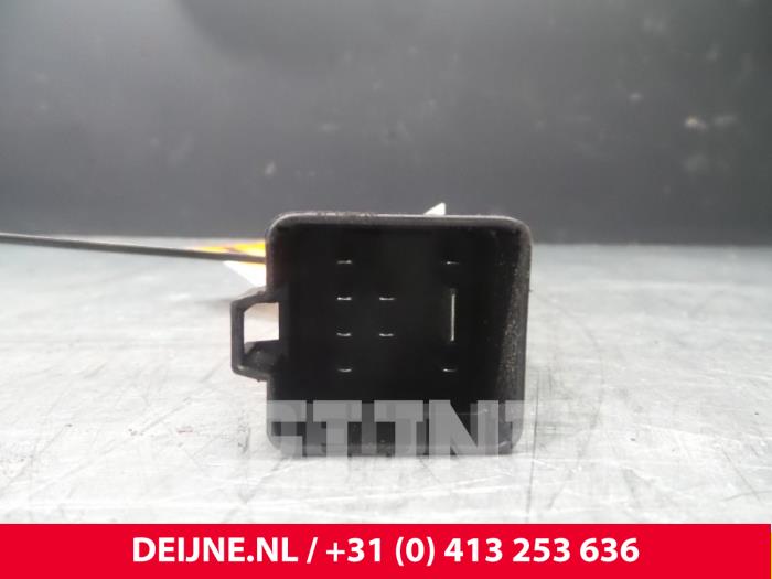 Glow plug relay Volkswagen Caddy 0281003038