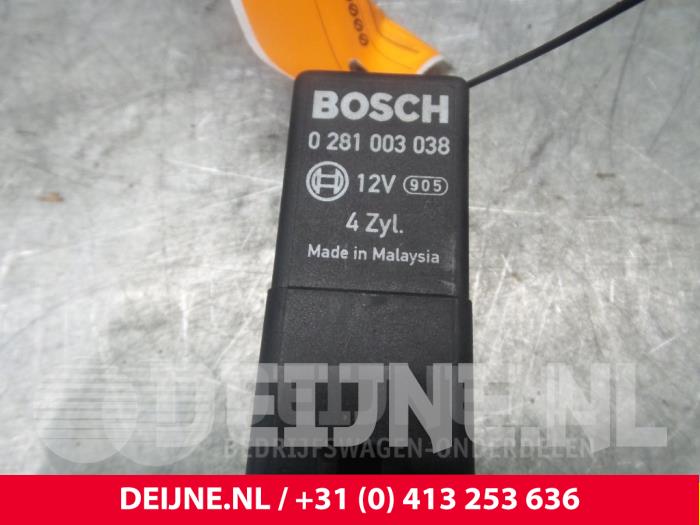Glow plug relay Volkswagen Caddy 0281003038