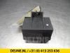 Glow plug relay from a Peugeot 407 (6C/J), 2005 / 2011 2.7 HDi V6 24V, Compartment, 2-dr, Diesel, 2.720cc, 150kW (204pk), FWD, DT17TED4; UHZ, 2005-10 / 2009-06 2008
