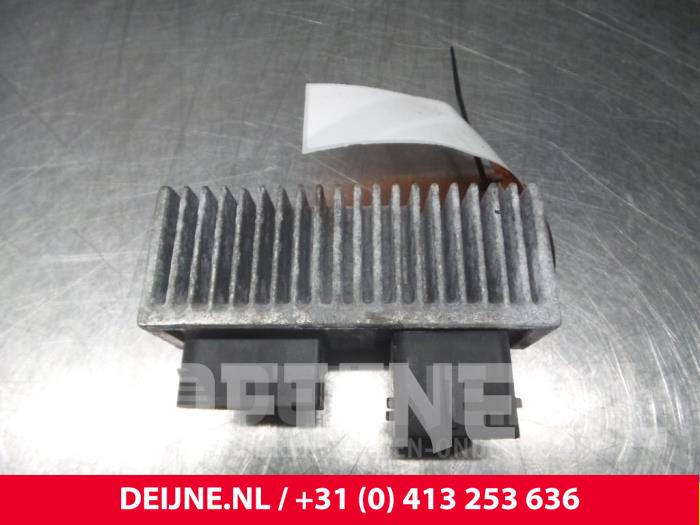 Glow plug relay Renault Kangoo van Deijne Onderdelen Uden B.V.