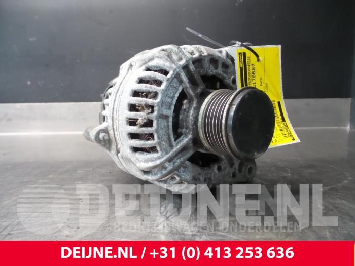 Usagé Dynamo Nissan NV 200 Evalia (M20M) 1.5 dCi 110 Prix € 30,25 Prix TTC proposé par van Deijne Onderdelen Uden B.V.