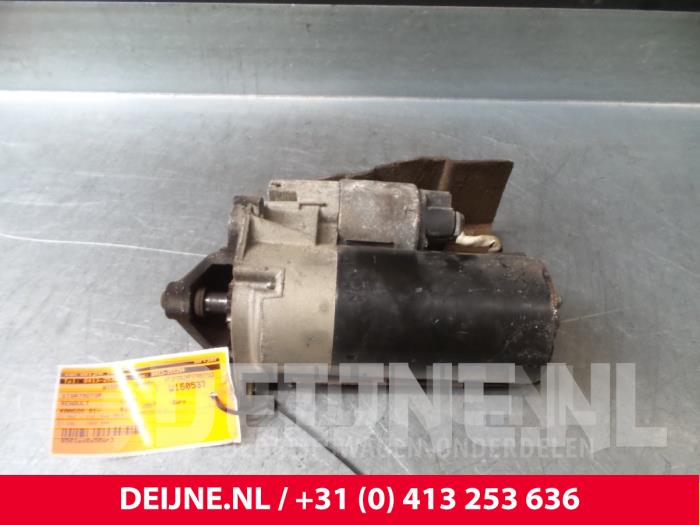 Usagé Démarreur Renault Kangoo Prix € 24,20 Prix TTC proposé par van Deijne Onderdelen Uden B.V.