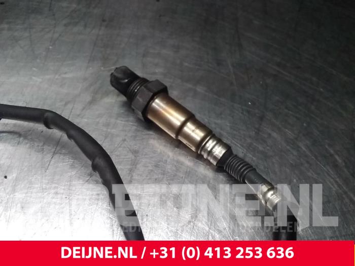 Lambda probe from a Audi A4 Quattro (B7) 2.0 TDI 2006