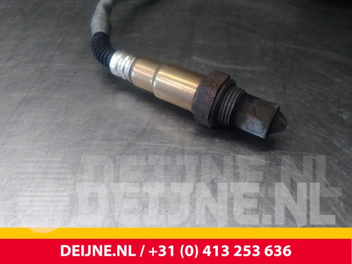 Lambda probe from a Mercedes-Benz Vito (447.6) 2.2 114 CDI 16V 2018