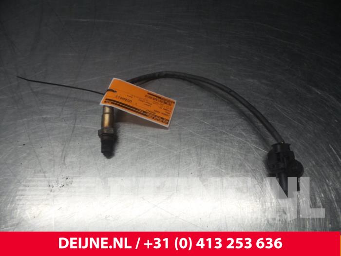Używane Sonda lambda Opel Vivaro Cena € 12,10 Z VAT oferowane przez van Deijne Onderdelen Uden B.V.