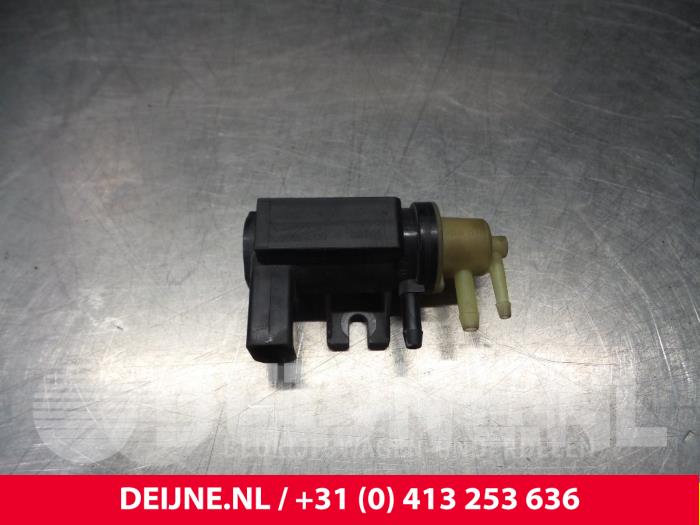 Usagé Régulateur pression turbo Volkswagen Caddy III (2KA,2KH,2CA,2CH) 1.9 TDI Prix € 24,20 Prix TTC proposé par van Deijne Onderdelen Uden B.V.